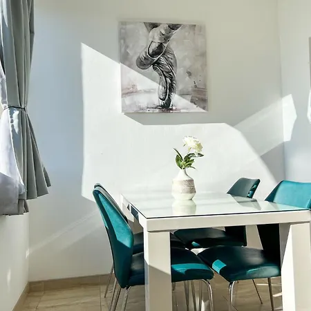 Apartment Holiday Makarska Apartament *