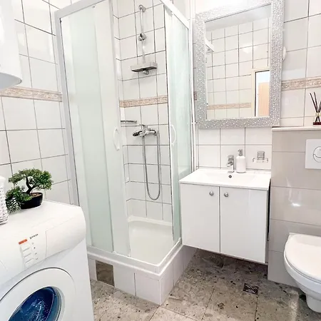 Apartment Holiday Makarska *